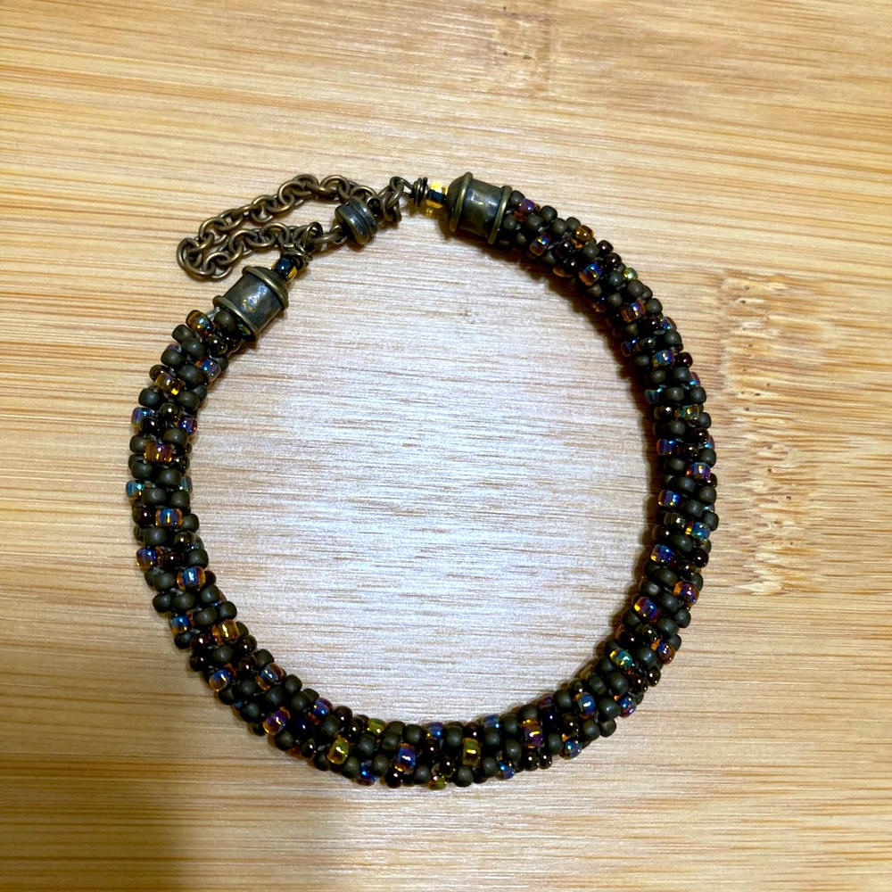 Brown Iridescent Beaded Bracelet 🤎